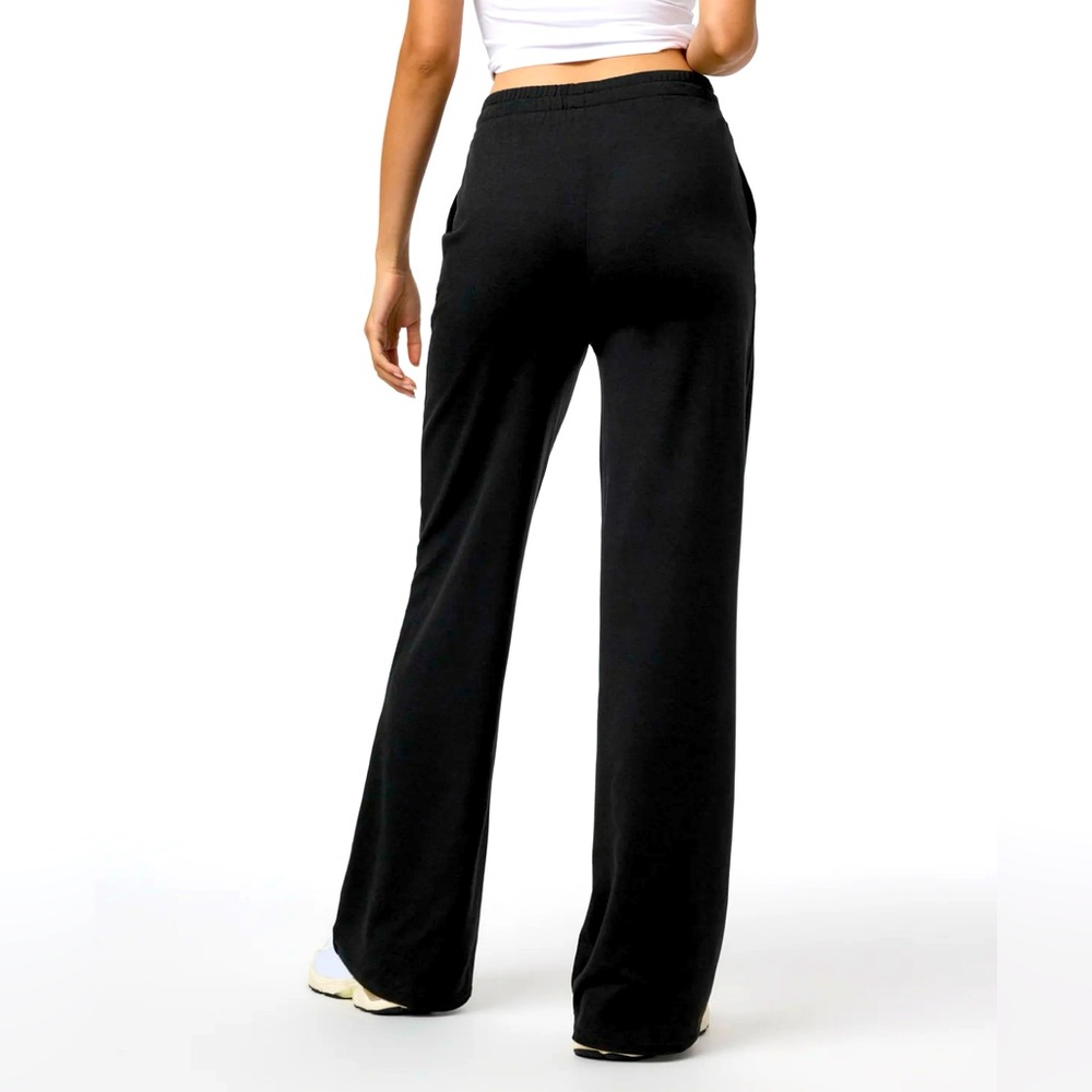NWOT Vuori Halo Wide Leg Joggers Black XL - Picture 5 of 10